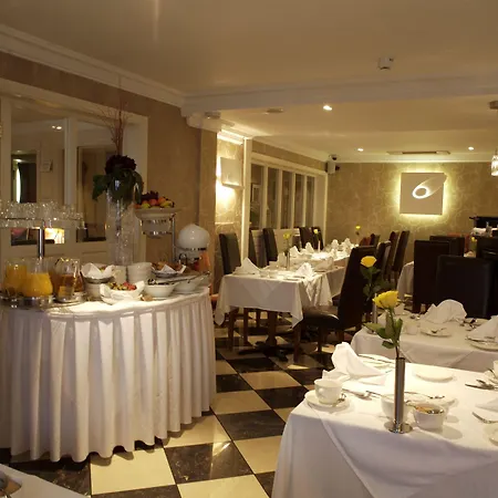 The Fairview Boutique فندق كيلارني