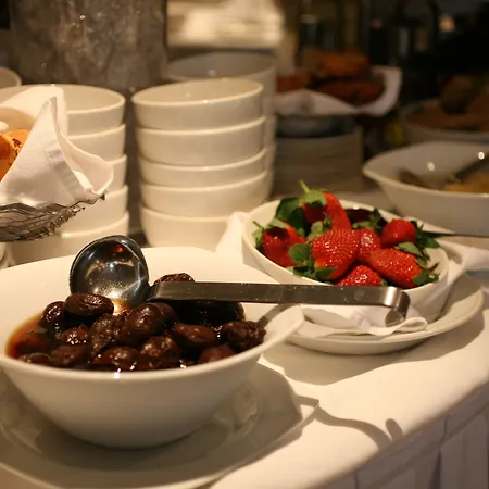 The Fairview Boutique فندق كيلارني