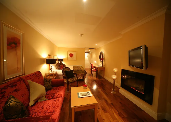 Отель The Fairview Boutique 4*